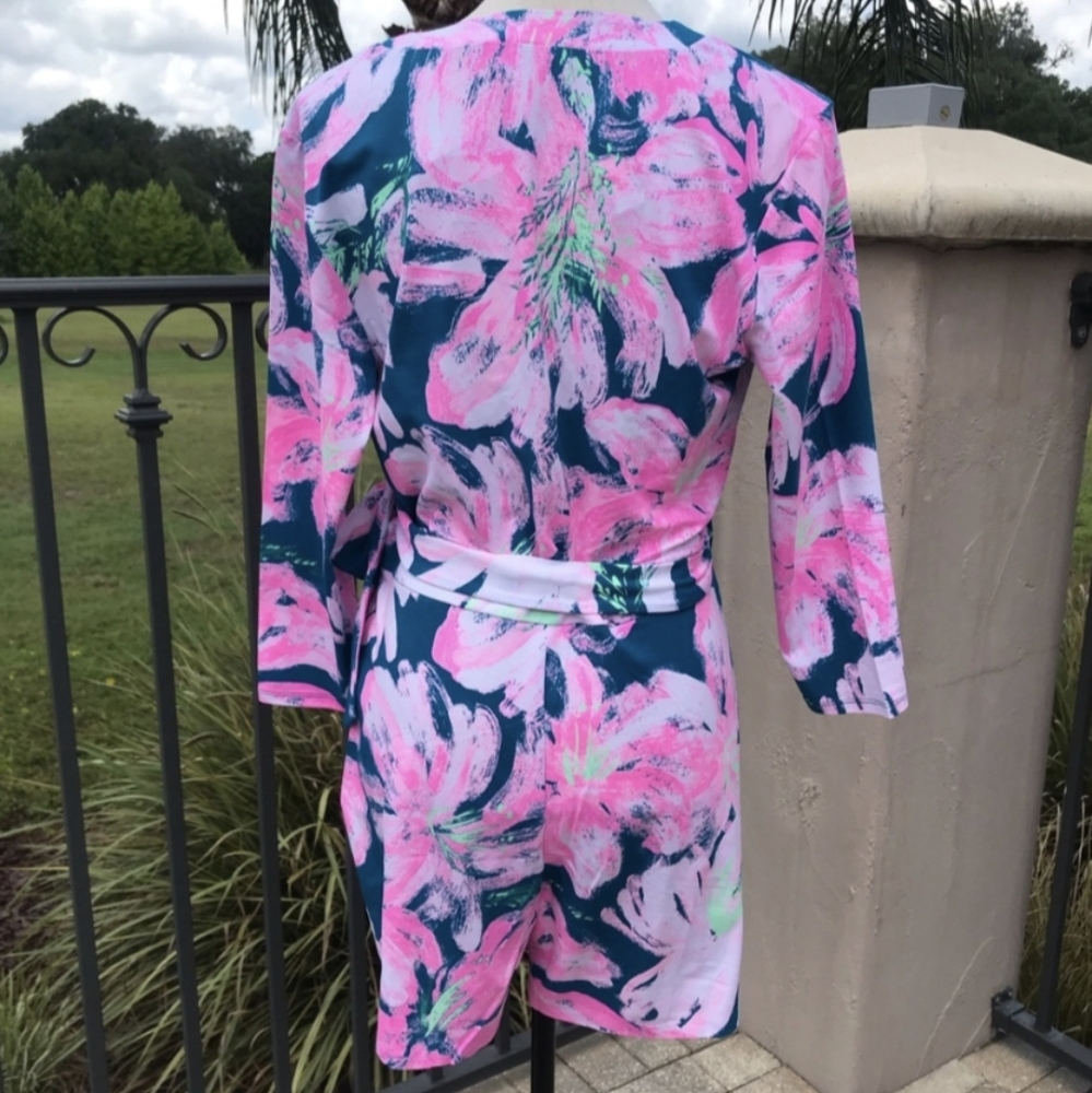 Lilly Pulitzer Romper Large - Picture 3 of 3